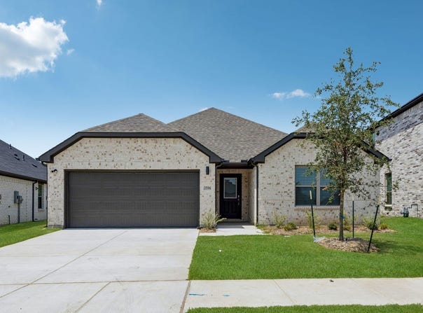 2212 Willowbank Drive, Forney, TX 75126