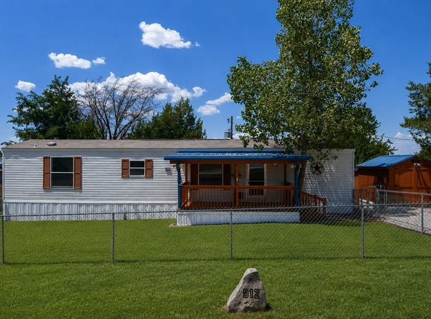 912 Pease River Drive, Granbury, TX 76048