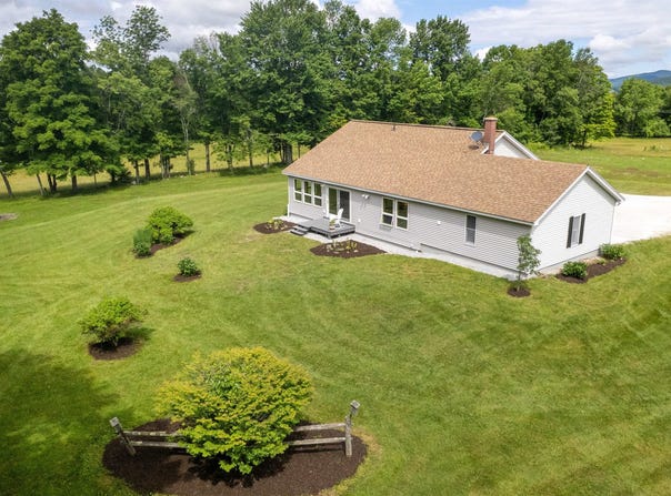 929 Packer Road, Mount Holly, VT 05758