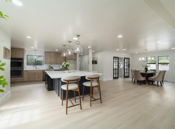 8061 Elphick Road, Sebastopol, CA 95472