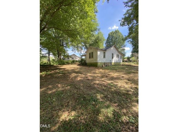 813 Strawberry Road, Reidsville, NC 27320