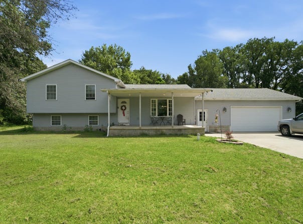 8788 S Us Highway 35, Monterey, IN 46960