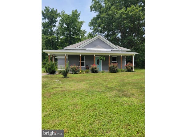 274 REGINA, REGINA, VA 22503