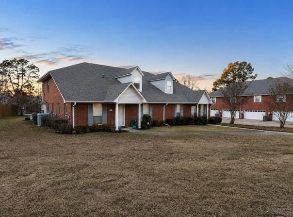5 Valley View Cir, Texarkana, TX 75503