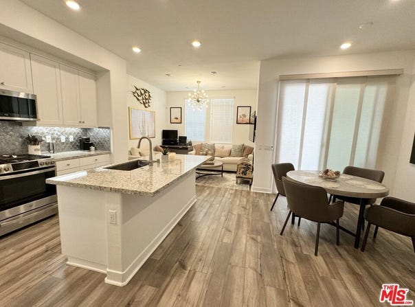 26976 Prospector Rd, Valencia, CA 91381