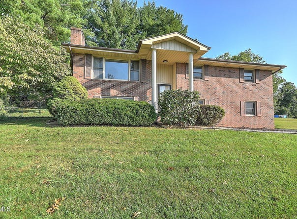 161 Flintlock Circle, Bristol, VA 24201