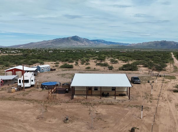 8 N Earp Road, Benson, AZ 85602