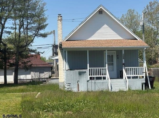 209 Chicago Ave, Egg Harbor City, NJ 08215