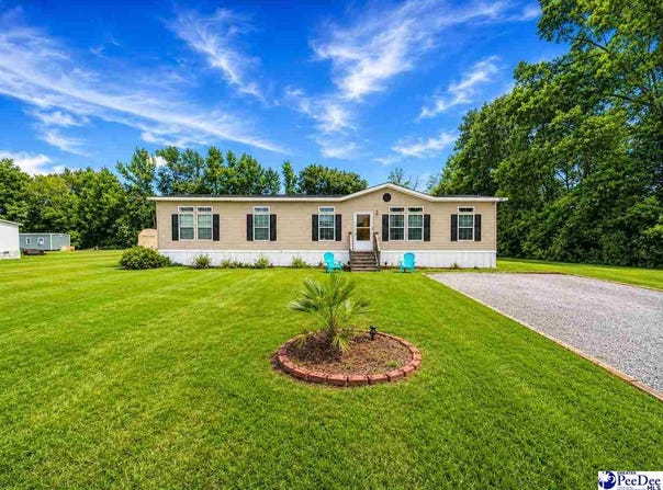 829 Silver Queen Rd, Darlington, SC 29532