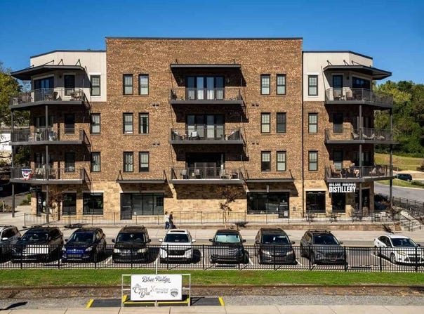 116 W Main St #3E, Blue Ridge, GA 30513