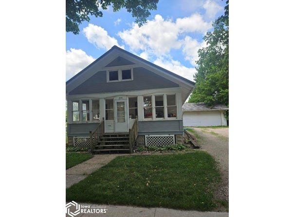 324 S Hale, Algona, IA 50511