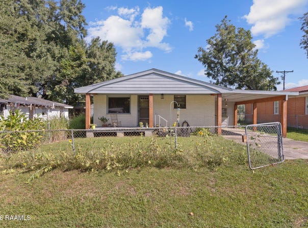104 Kris Drive, Lafayette, LA 70501