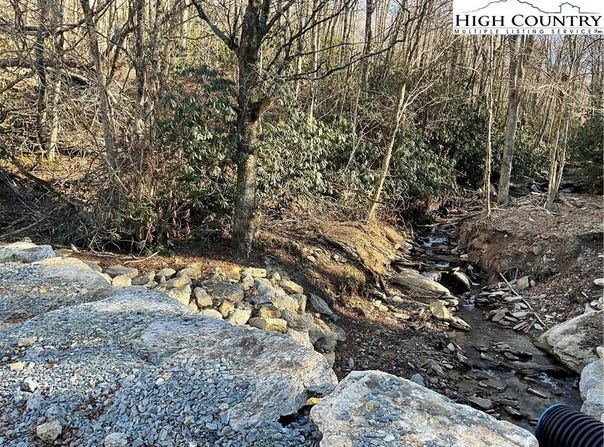 269 Greenbriar Road, Beech Mountain, NC 28604