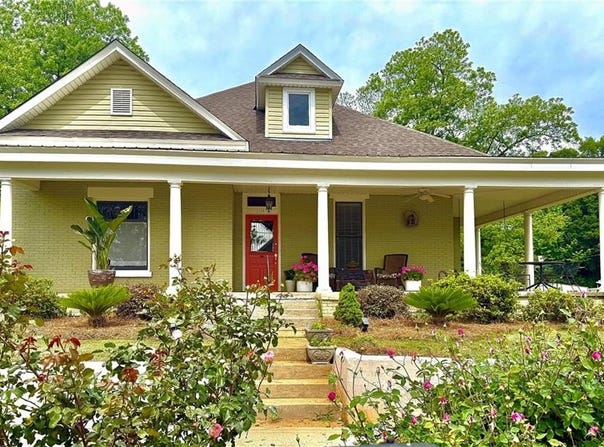 1114 3RD Avenue, OPELIKA, AL 36801