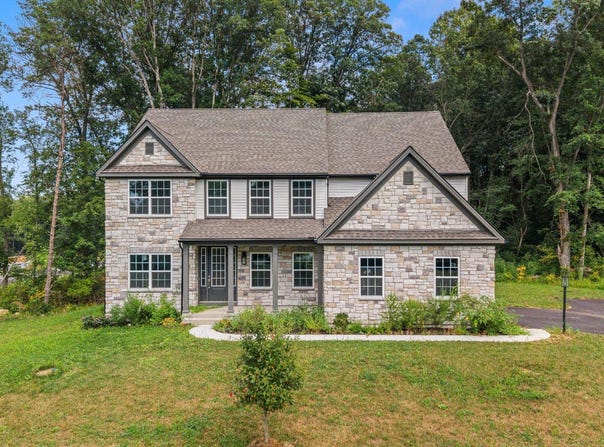 30 ACORN Lane, ELIZABETHTOWN, PA 17022