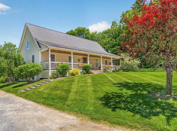 121 Hull Avenue, Wallingford, VT 05773
