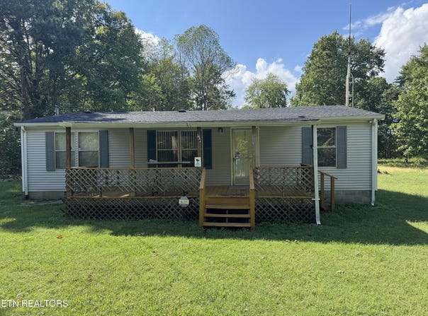 131 Bear Knob Lane, Crawford, TN 38554