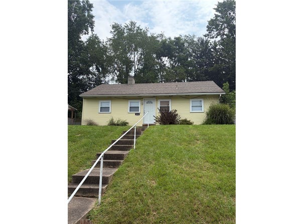 213 caruso, Monroeville, PA 15146