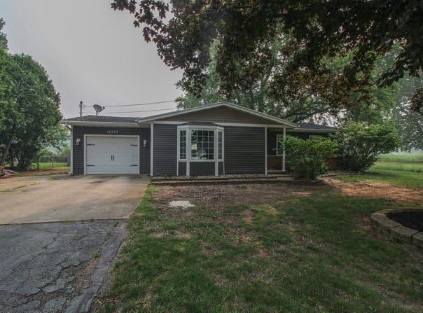 10577 S Sprinkle Road, Vicksburg, MI 49097
