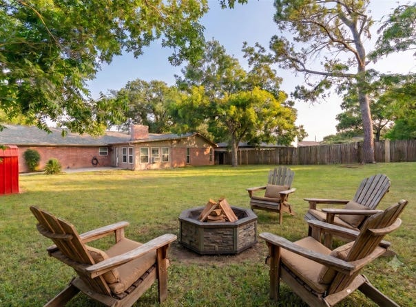 909 N Dove Road, Grapevine, TX 76051