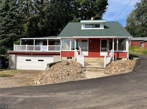 226 E Pace Avenue, Akron, OH 44319