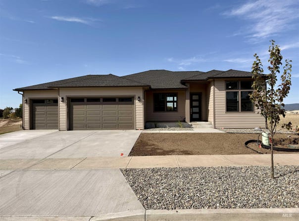 2534 E 3rd Street, Moscow, ID 83843