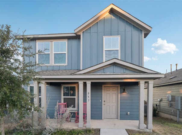 857 Powell St, Kyle, TX 78640