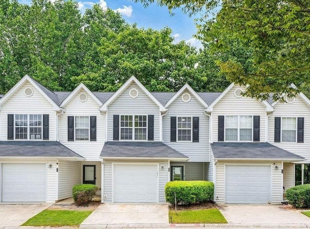 6947 Gallant Circle SE, Mableton, GA 30126