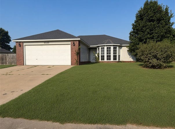 1333 White River Road, Elkins, AR 72727
