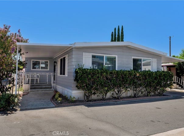 8801 Eton Ave, Canoga Park, CA 91304
