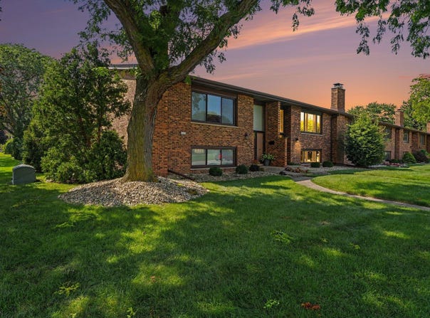 457 Fisher Street, Munster, IN 46321