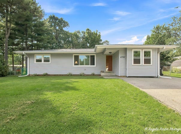 4707 William Street, McHenry, IL 60051