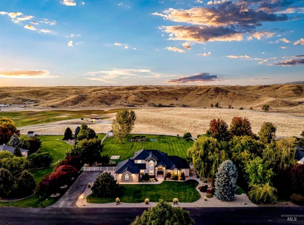 10226 W Deep Canyon Drive, Star, ID 83669