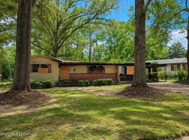 5548 Mimosa Drive, Jackson, MS 39206