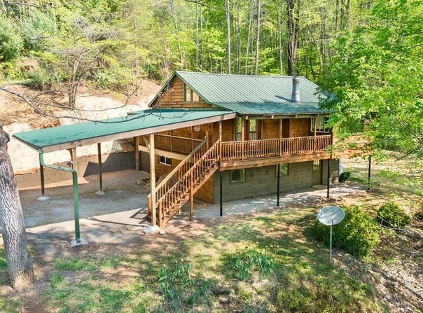 298 Timbuktu Rd, Sylva, NC 28779