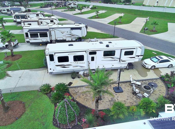 28101 Migratory Way, Elberta, AL 36530