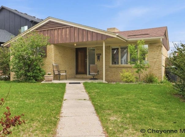 3533 MCCOMB AVE, Cheyenne, WY 82001