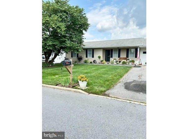 23 HAMMAKER ST, THURMONT, MD 21788