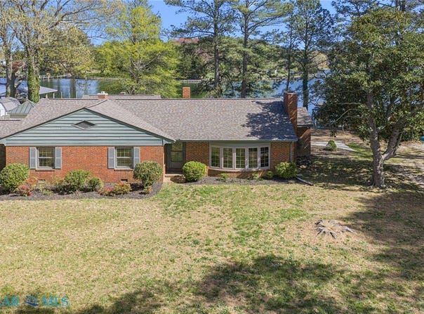 137 Pine Drive, Reedville, VA 22539