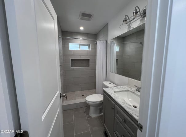 545 Shenandoah Street, Thousand Oaks, CA 91360