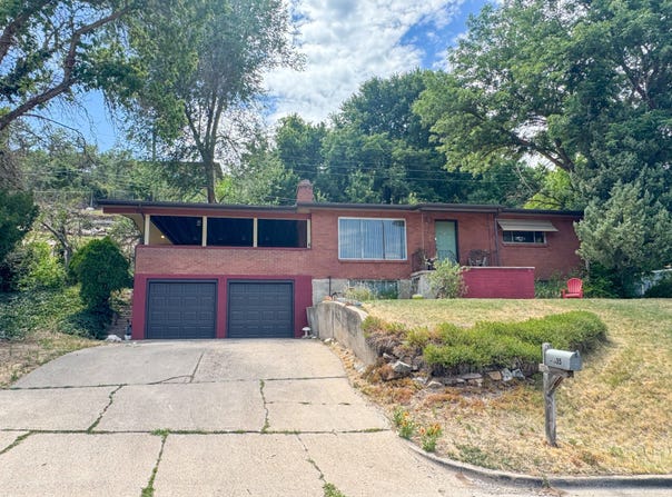 4835 E BURCH CREEK Dr S, South Ogden, UT 84403