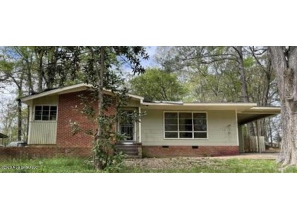 2943 Woodside Drive, Jackson, MS 39212