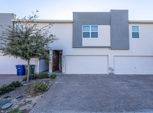 9924 Borna, Laredo, TX 78045