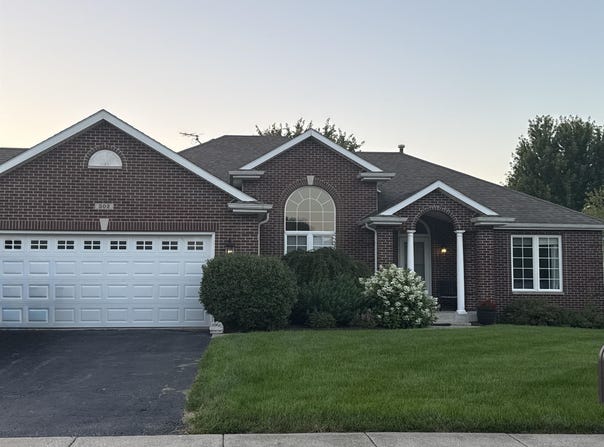 302 SHERMAN, POPLAR GROVE, IL 61065