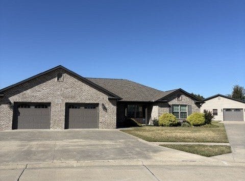 1202 Yellowstone, Sikeston, MO 63801