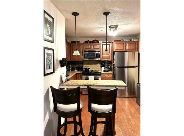 881 Broadway, Everett, MA 02149