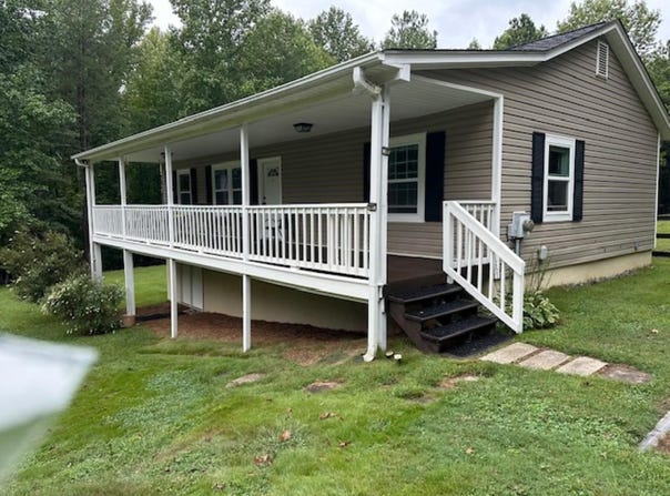 1095 E Prince Road, Landrum, SC 29356