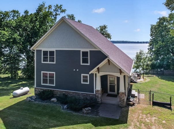 14482 Irwin Court, Montgomery, MN 56069