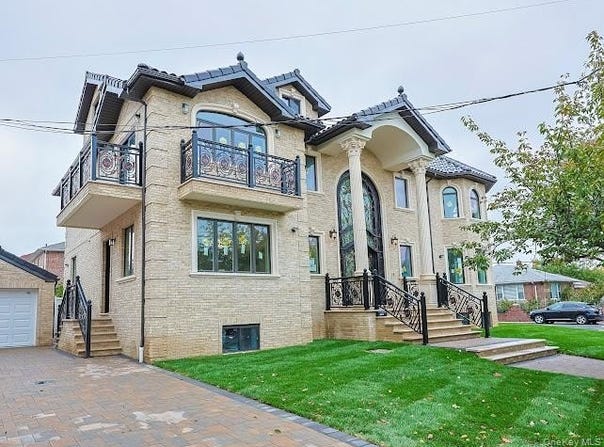 199-15 35th Avenue, Flushing, NY 11358
