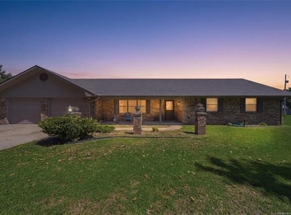 401 E 500, Pryor, OK 74361